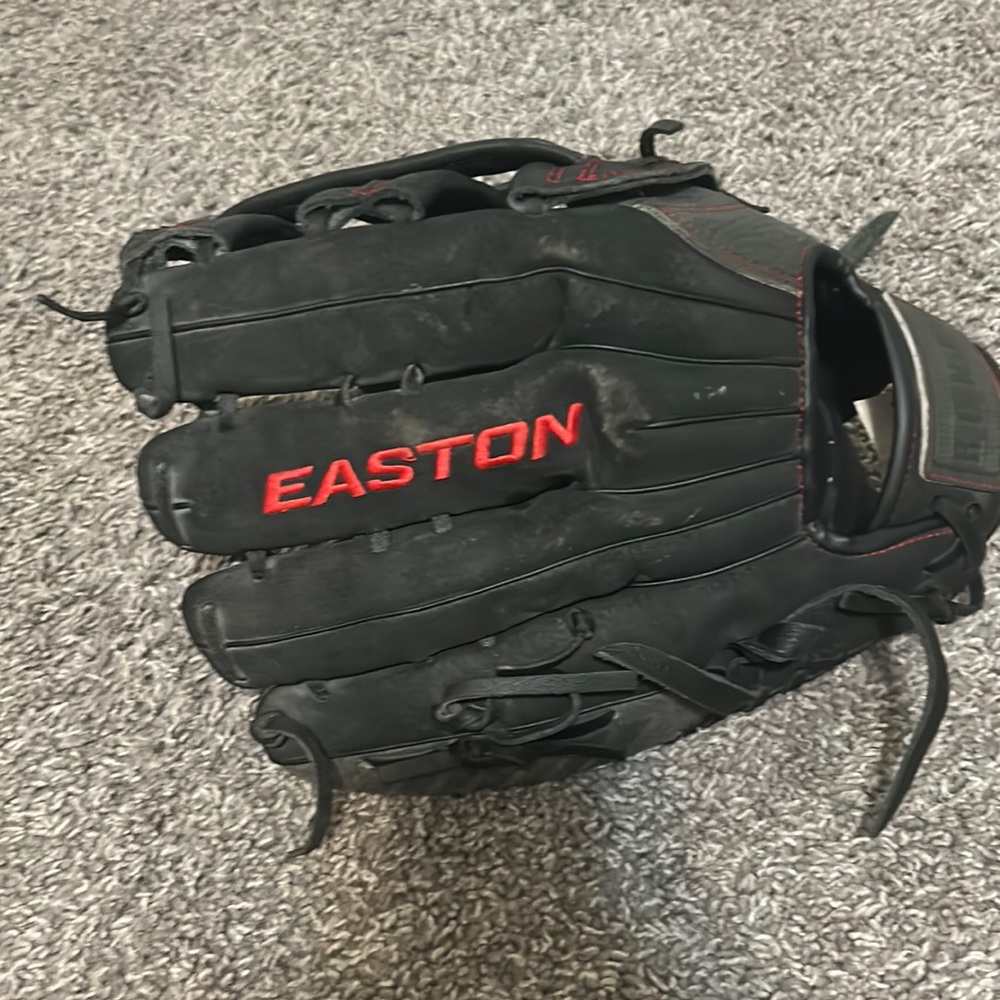 Easton softball glove black and red fielders glove